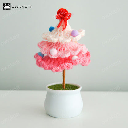 Handgewebter Weihnachtsbaumschmuck im Topf