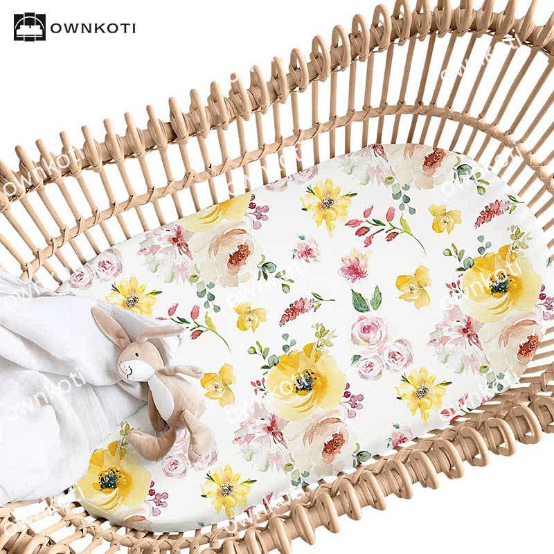 Elastisches Bettlaken für den Moseskorb mit Blumenmuster