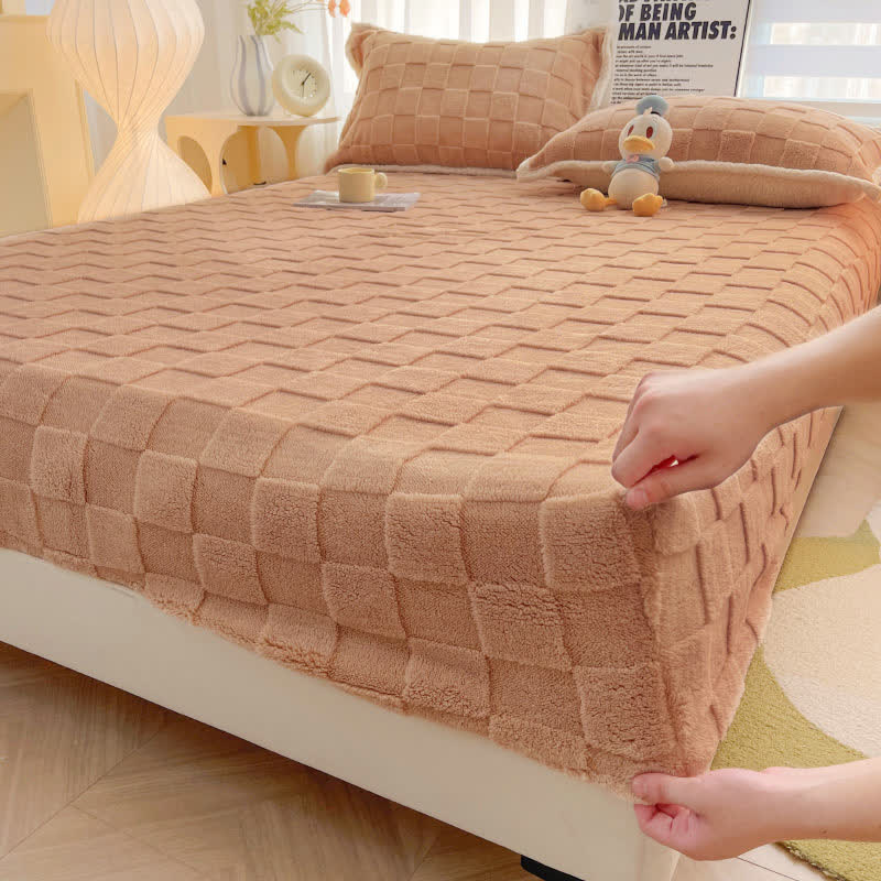 Einfarbiges Fleece-Spannbettlaken mit Schachbrettmuster