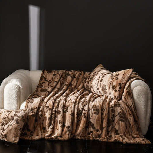 Sofaüberwurfdecke aus Samt mit rustikalem Blumenmuster