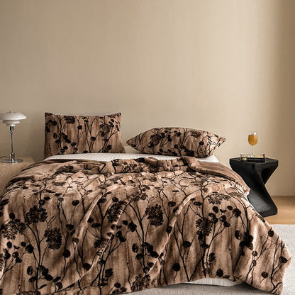 Sofaüberwurfdecke aus Samt mit rustikalem Blumenmuster