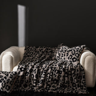 Warme Sofadecke aus Samt mit Leopardenmuster