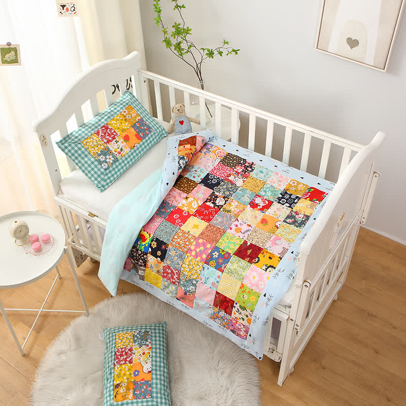 Pastorale Patchwork-Babydecke aus reiner Baumwolle