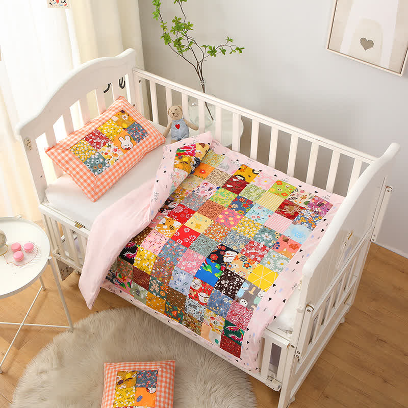 Pastorale Patchwork-Babydecke aus reiner Baumwolle