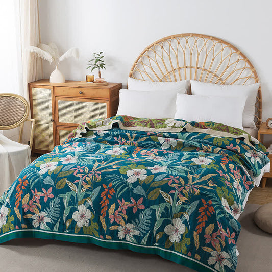 Leichte Steppdecke aus Baumwollgaze mit Jacquardmuster und Blumenmuster