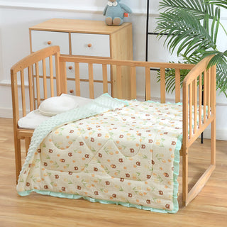 Schöne Babydecke mit Tulpenbär-Motiv