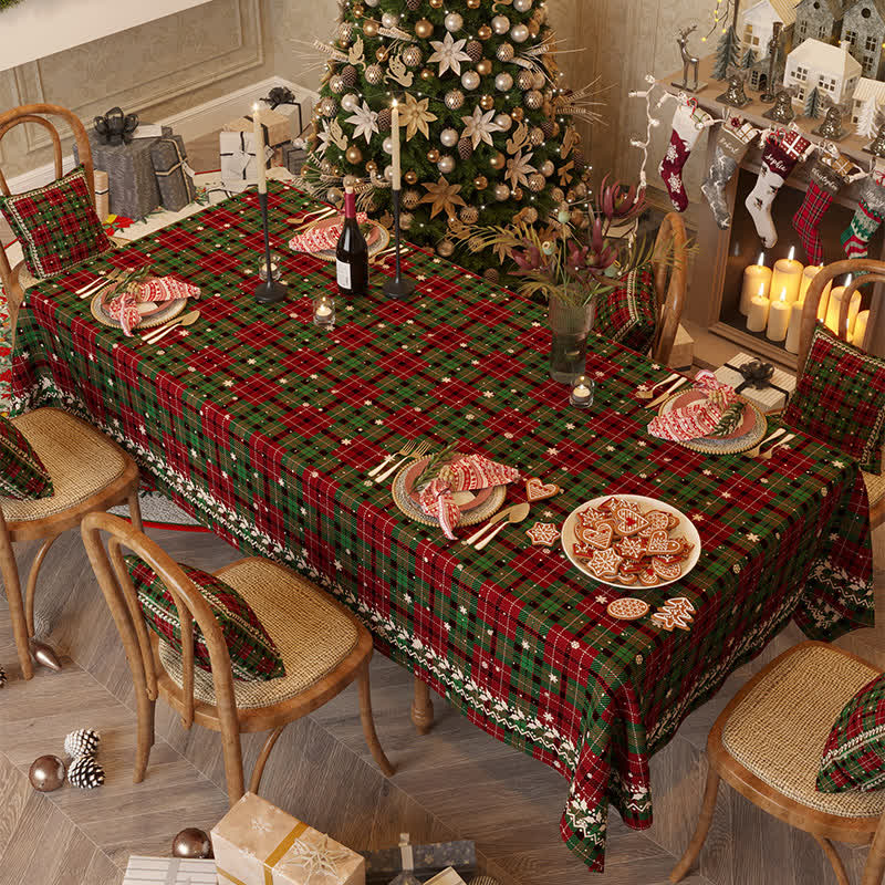 Chenille-Tischdecke mit weihnachtlichem Karomuster