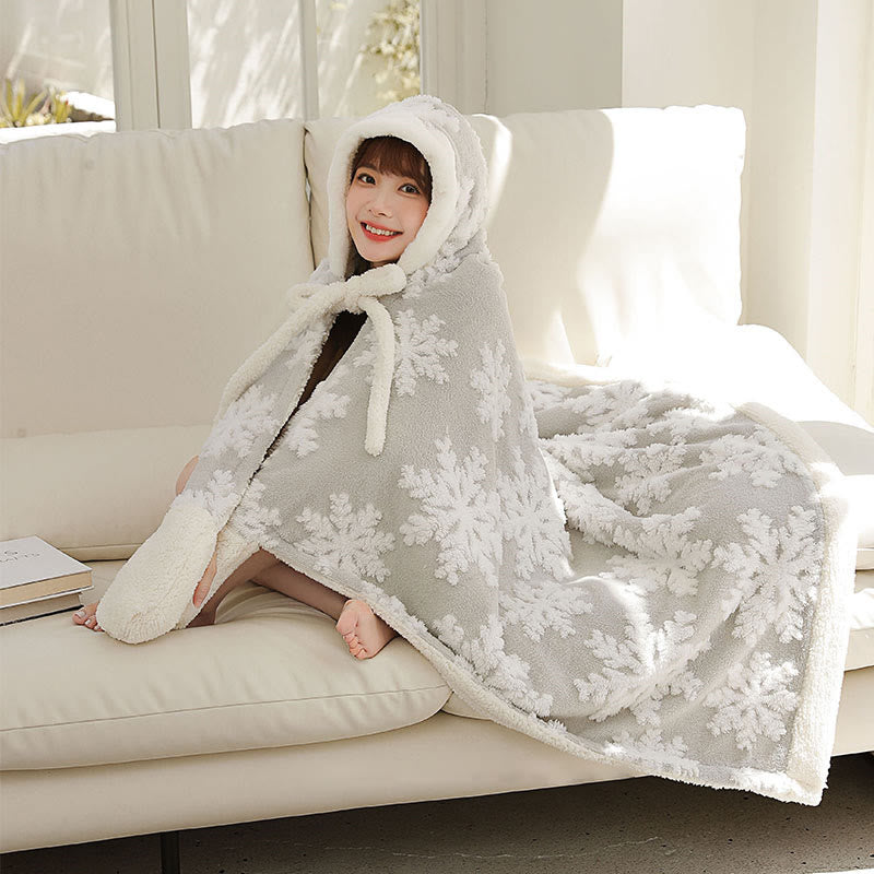 Fleece-Schaldecke mit Kapuze und Handschuhen im Schneeflocken-Design
