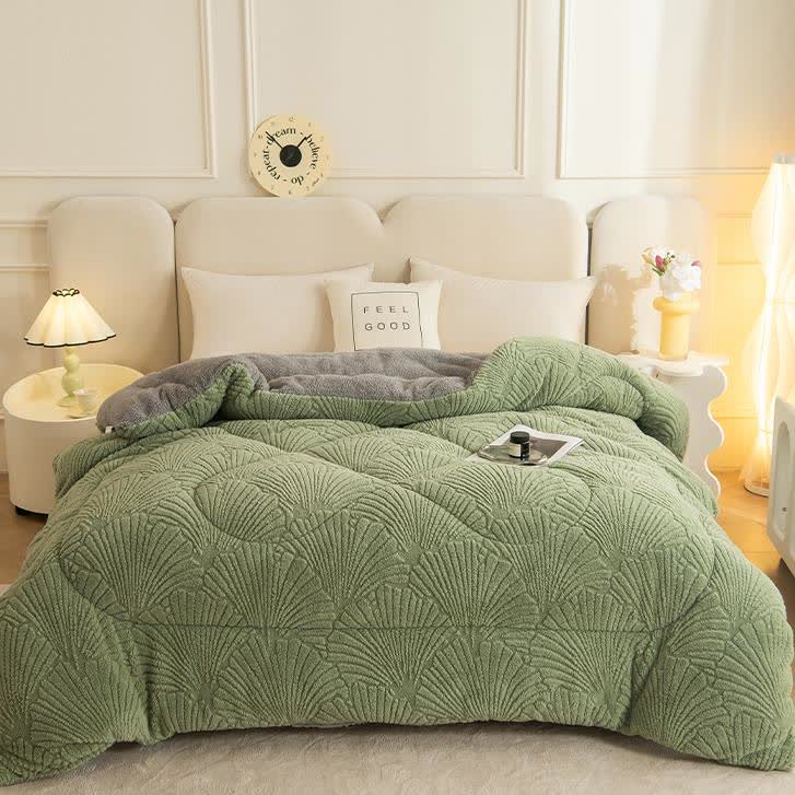 Sherpa-Jacquard-Decke mit Ginkgoblatt und Steppkern