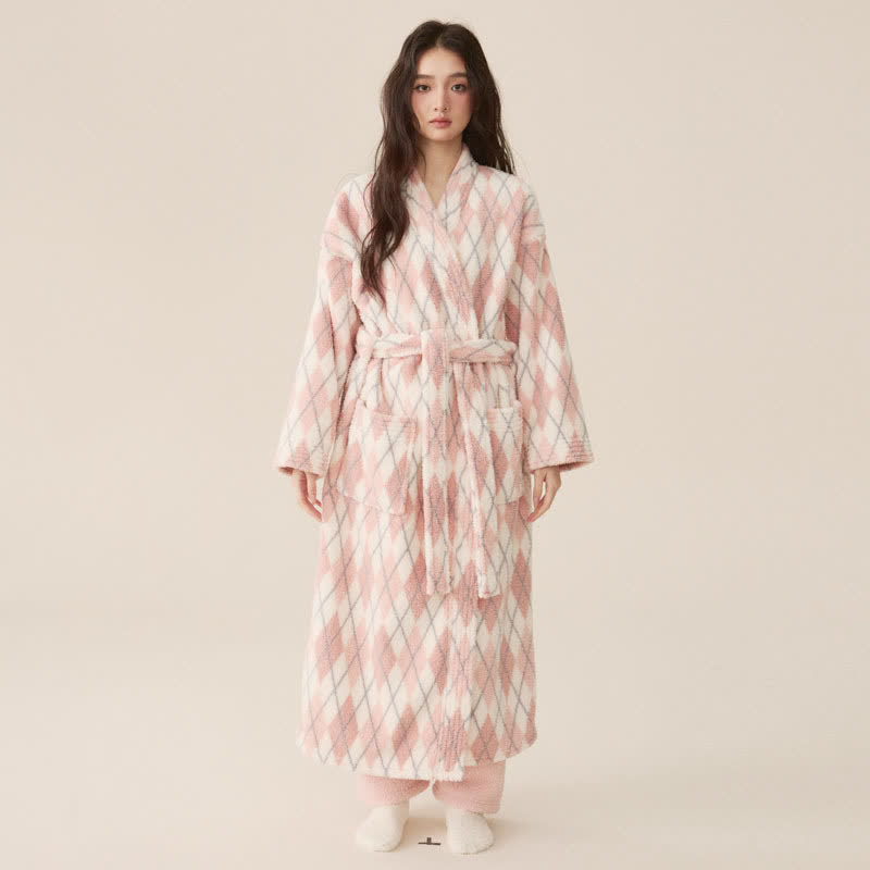 Langer Bademantel aus Fleece mit Rautenmuster
