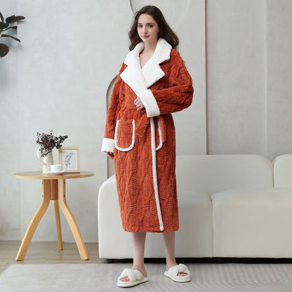 Bademantel aus Jacquard-Fleece mit Reverskragen