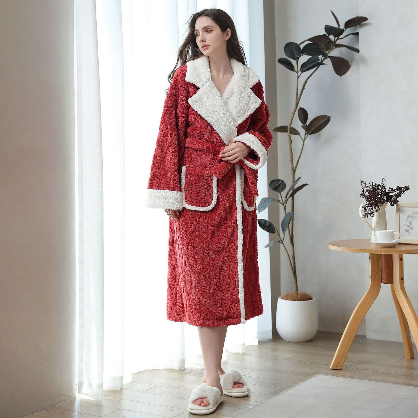 Bademantel aus Jacquard-Fleece mit Reverskragen