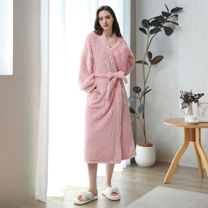 Schlichter, einfarbiger Bademantel aus weichem Fleece
