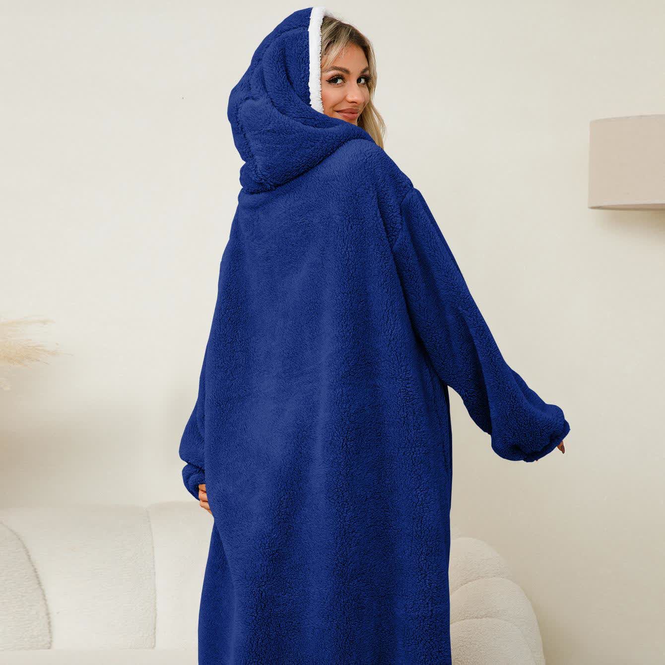 Jacquard-Nachthemd aus Flanell mit Kapuze im Apfel-Design