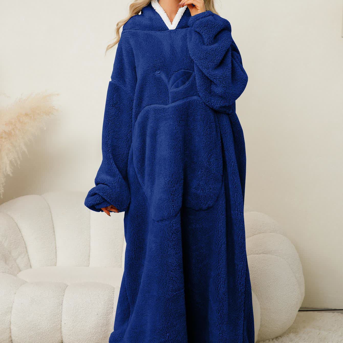 Jacquard-Nachthemd aus Flanell mit Kapuze im Apfel-Design