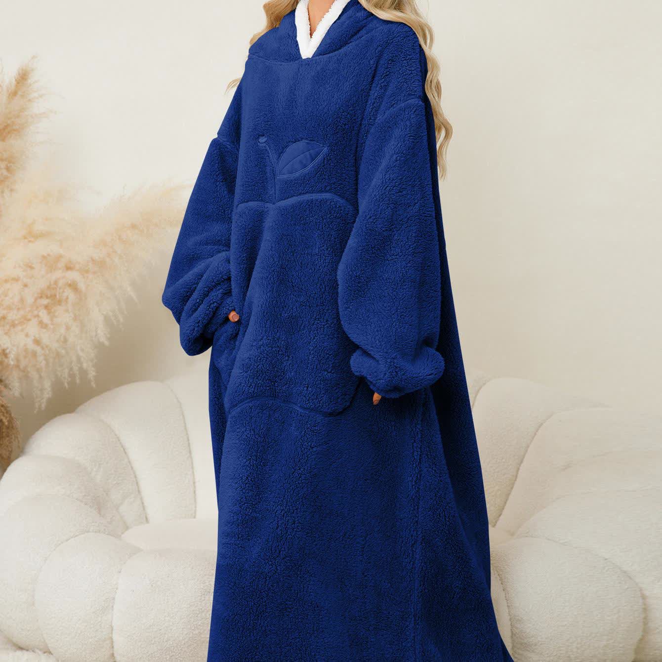 Jacquard-Nachthemd aus Flanell mit Kapuze im Apfel-Design