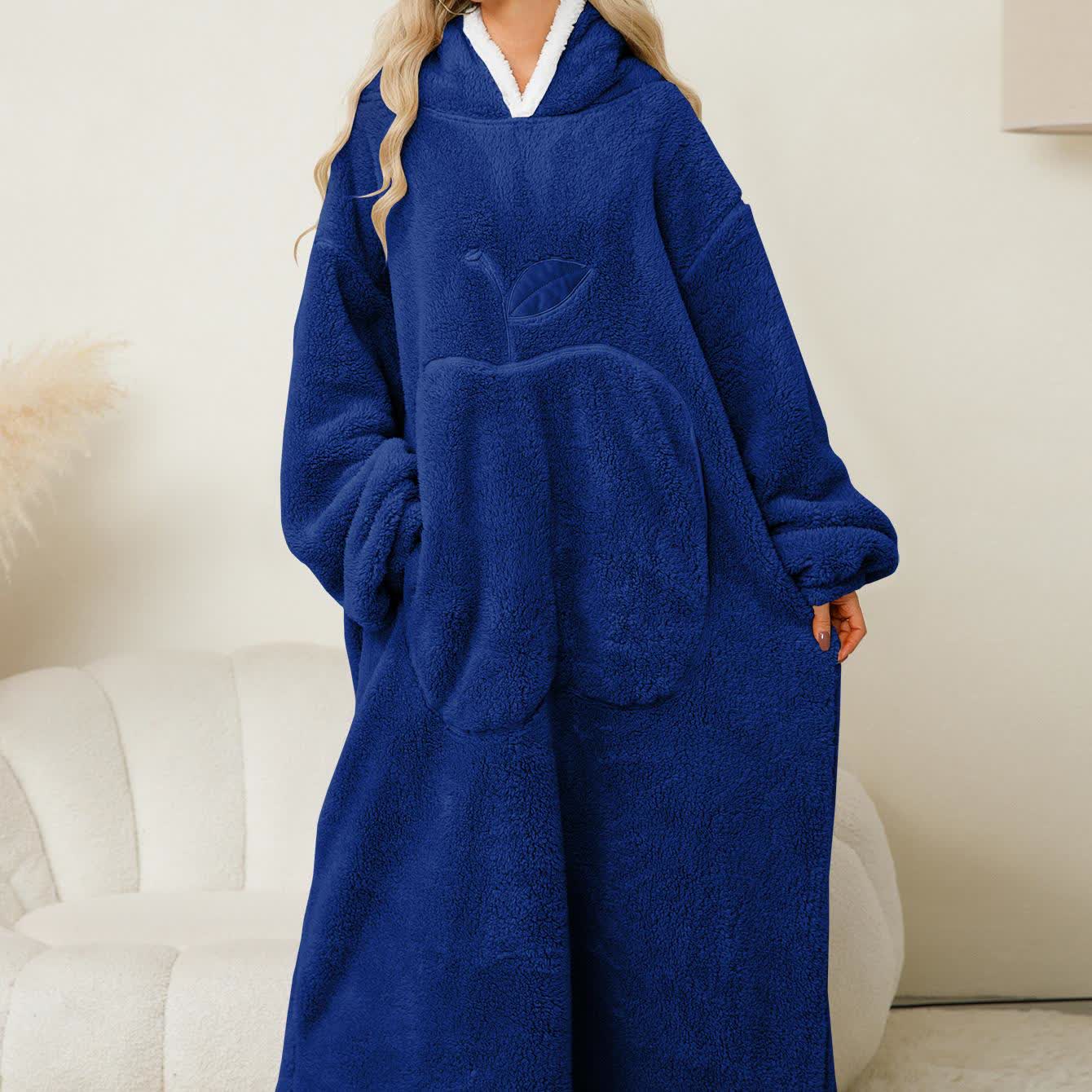 Jacquard-Nachthemd aus Flanell mit Kapuze im Apfel-Design