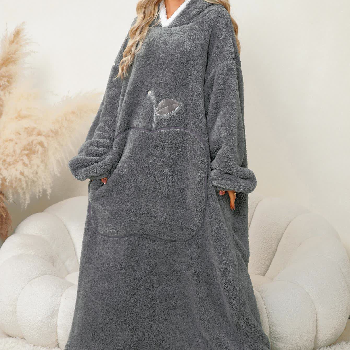 Jacquard-Nachthemd aus Flanell mit Kapuze im Apfel-Design