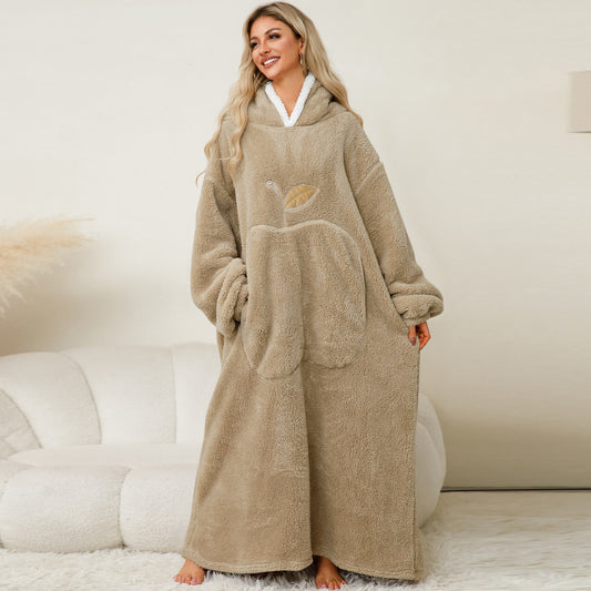Jacquard-Nachthemd aus Flanell mit Kapuze im Apfel-Design