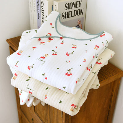 Doppellagiges Pyjama-Set aus Air Cotton mit Kirschen
