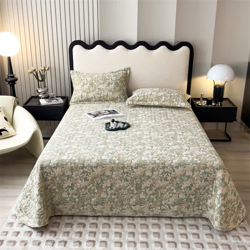 Gesteppte Tagesdecke aus Baumwollgaze mit Jacquard-Blumenmuster