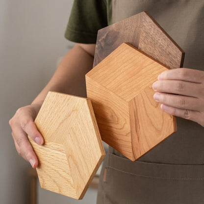 Tischset aus Holz in Sechseckform