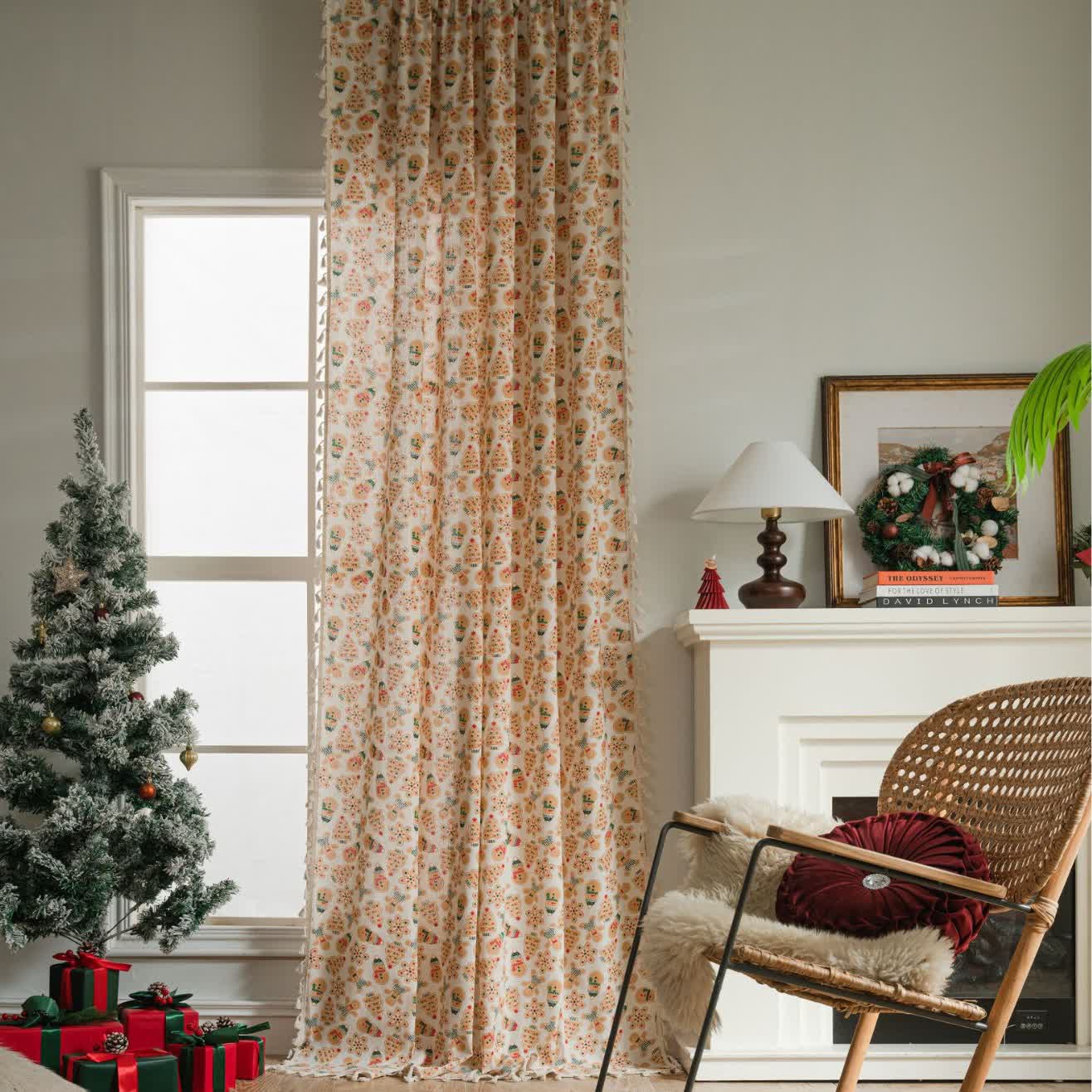 Halbschattierender Vorhang mit Weihnachtsplätzchenmotiv