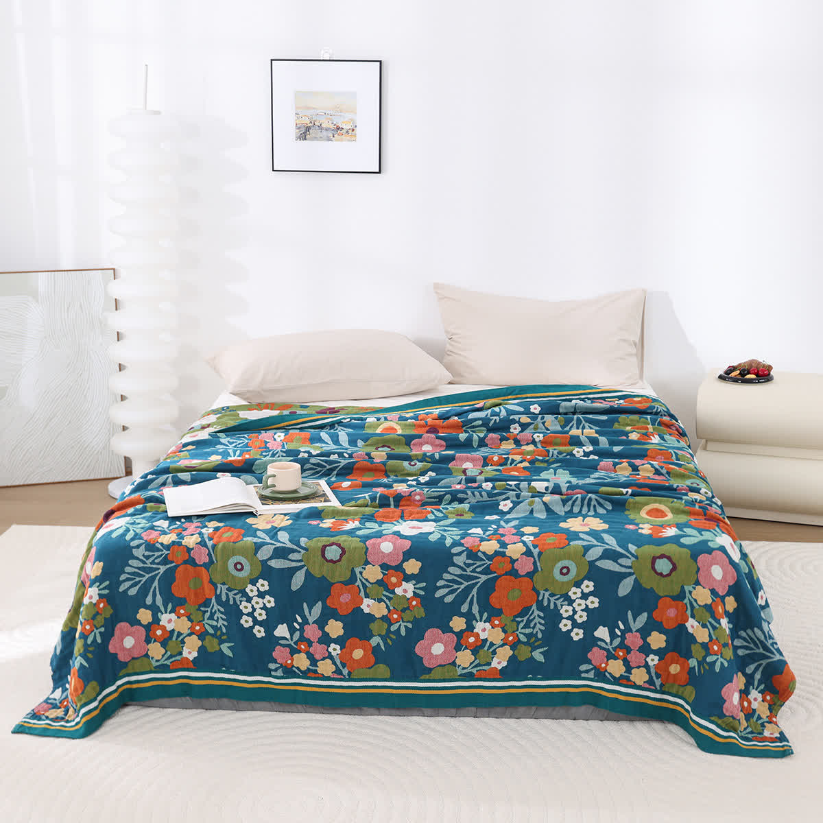 Weiche Decke aus Baumwollgaze mit leuchtenden Blumen