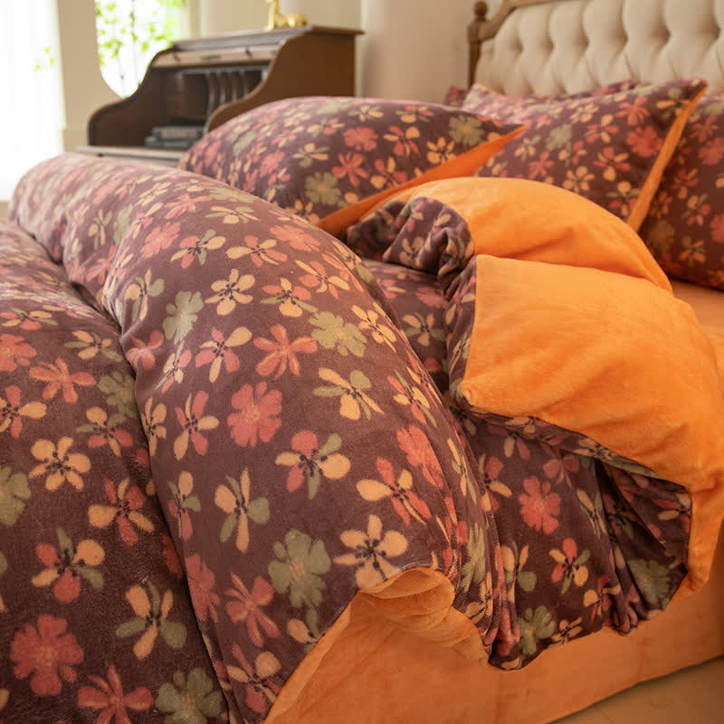 Bequemes Bettwäscheset im Blumenstil aus Samt (4-teilig)