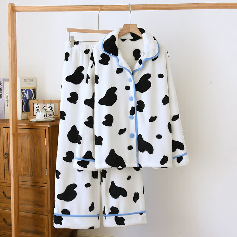 Niedliches, warmes Flanell-Pyjama-Set