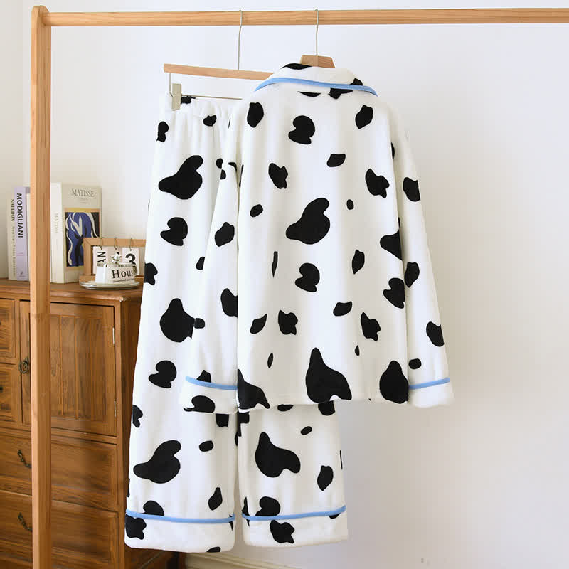 Niedliches, warmes Flanell-Pyjama-Set