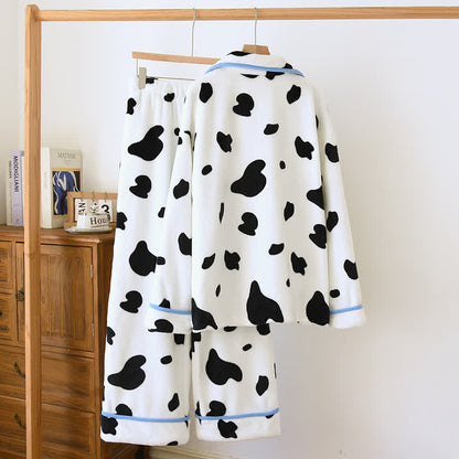 Niedliches, warmes Flanell-Pyjama-Set