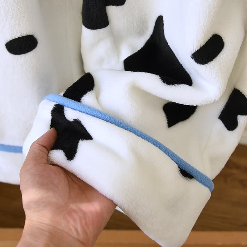 Niedliches, warmes Flanell-Pyjama-Set