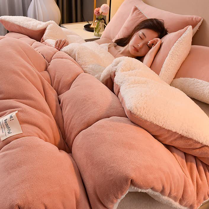 Weiche Sherpa-Decke in Volltonfarbe mit Bettdecke