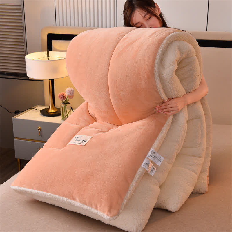Weiche Sherpa-Decke in Volltonfarbe mit Bettdecke