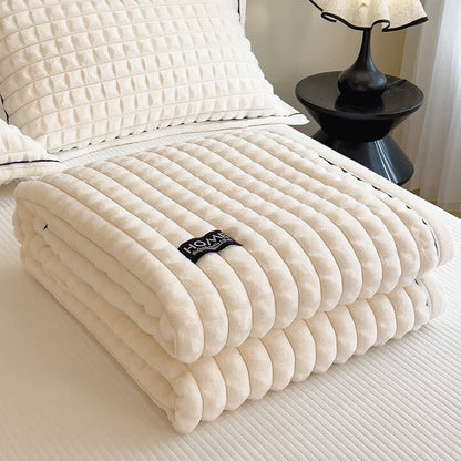 Weiche Fleece-Überwurfdecke mit karierter Textur