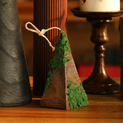 Green Hills & Moss Art Ornament Duftkerze