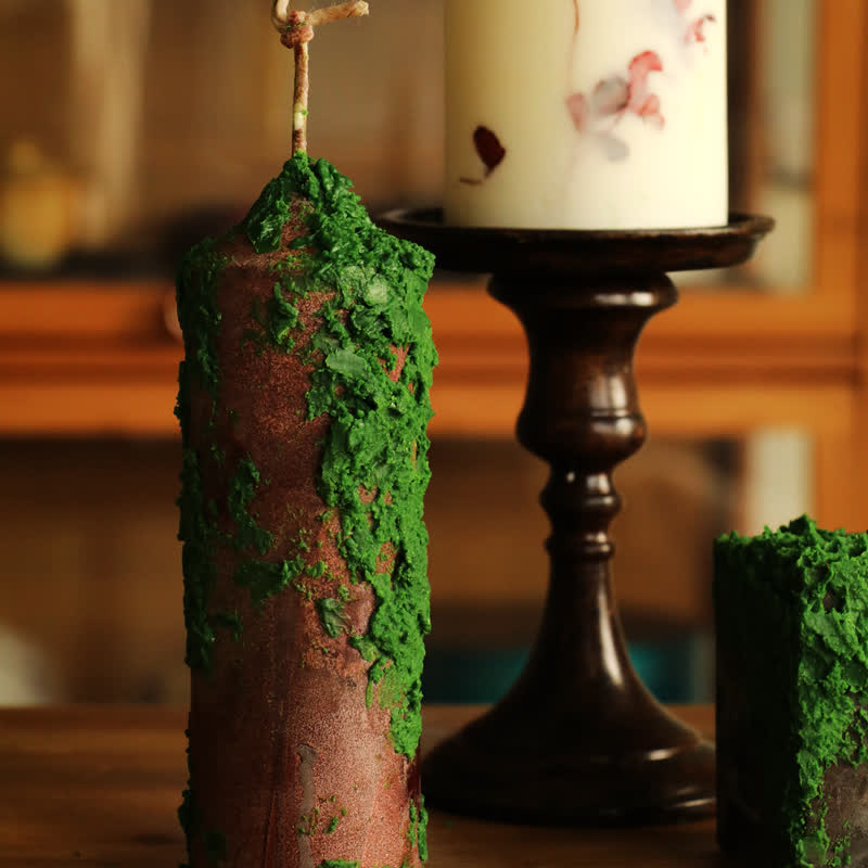 Green Hills & Moss Art Ornament Duftkerze