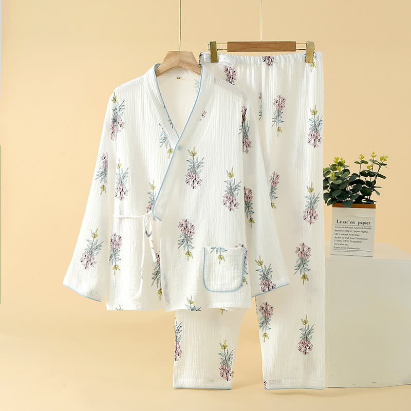 Pyjama-Set aus Baumwollgaze mit Kimono und Blumenmuster