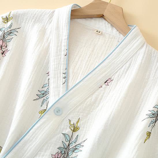 Pyjama-Set aus Baumwollgaze mit Kimono und Blumenmuster
