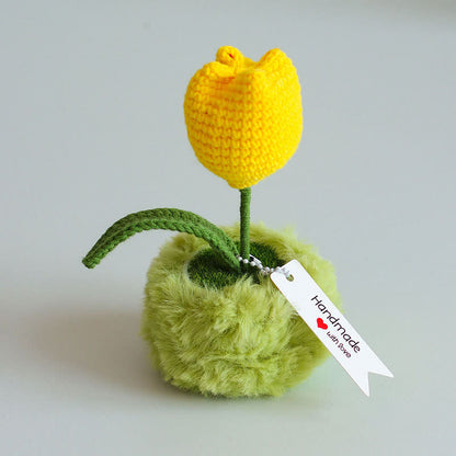 Handgewebte Tulpen-Tischdekoration im Topf