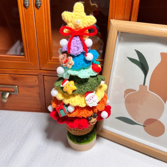 Handgewebter Weihnachtsbaumschmuck mit Cartoon-Motiv