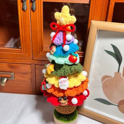 Handgewebter Weihnachtsbaumschmuck mit Cartoon-Motiv