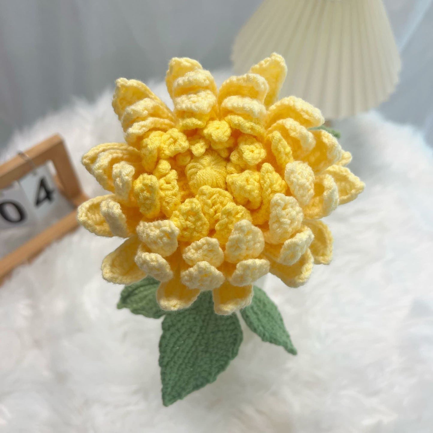 Handgewebtes Dahlienstrauß-Ornament