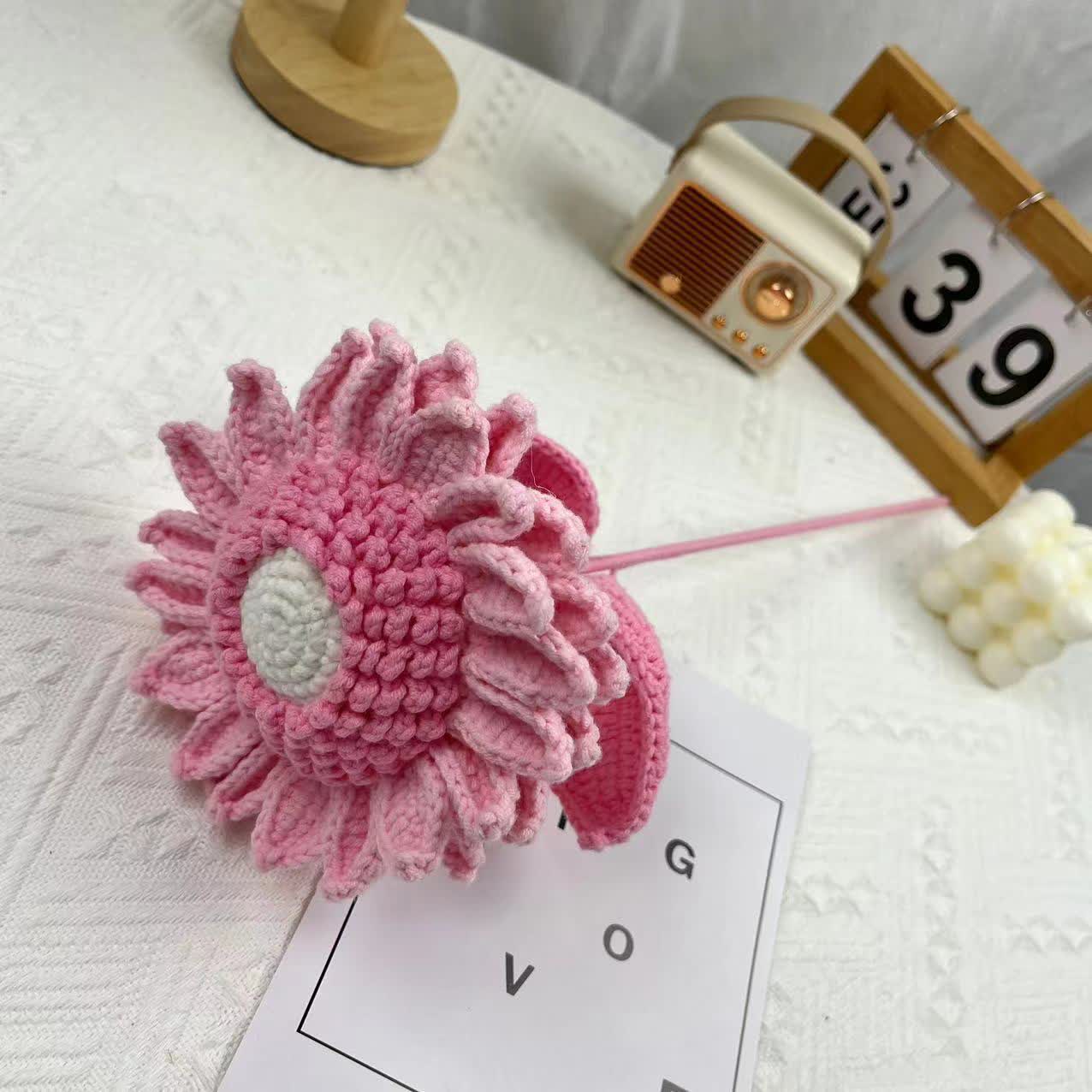 Gewebtes Sonnenblumenstrauß-Ornament im Bauernhausstil
