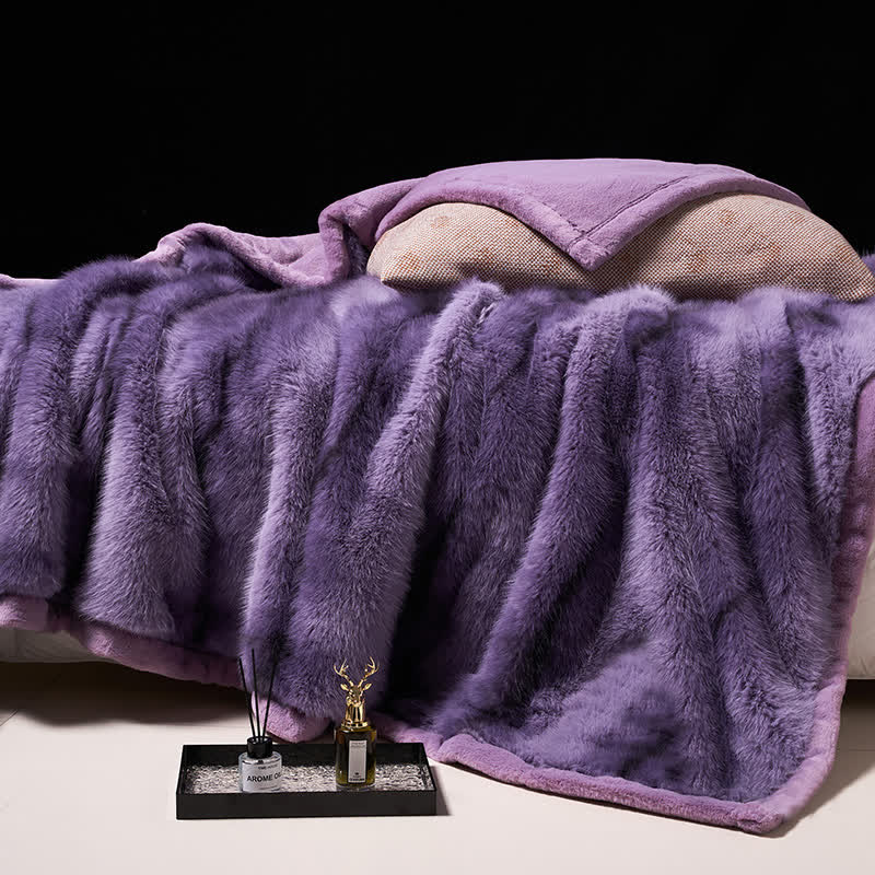 Warme Überwurfdecke mit Farbverlauf aus Kunstfell