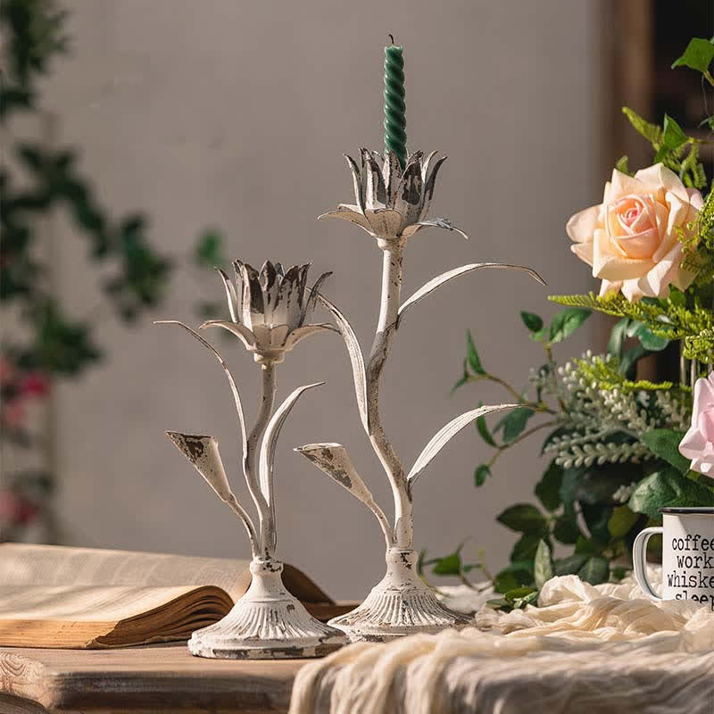Dekorativer romantischer Kerzenständer aus Vintage-Eisen