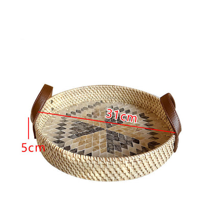 Geflochtener Aufbewahrungskorb aus Rattan im Bauernhausstil