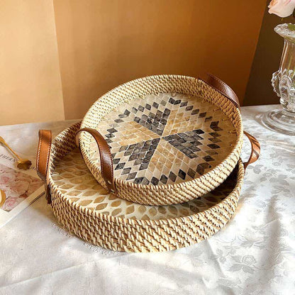 Geflochtener Aufbewahrungskorb aus Rattan im Bauernhausstil