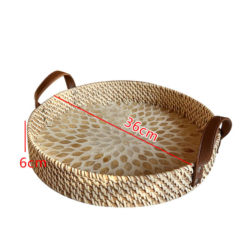 Geflochtener Aufbewahrungskorb aus Rattan im Bauernhausstil